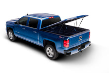 Load image into Gallery viewer, UnderCover 16-20 Toyota Tacoma 6ft Lux Bed Cover - Silver Sky (Req Factory Deck Rails)