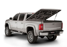 Load image into Gallery viewer, UnderCover 15-19 Chevy Colorado/GMC Canyon 5ft Lux Bed Cover - Silver Ice