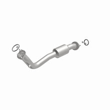 Load image into Gallery viewer, MagnaFlow 13-15 Toyota RAV4 2.5L Direct Fit Converter