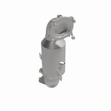 Load image into Gallery viewer, MagnaFlow Direct Fit Catalytic Converter 18-20 Alfa Romeo Giulia Single Underbody 2L