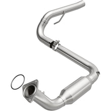 Load image into Gallery viewer, MagnaFlow 2007 Chevrolet Silverado 1500 Classic 6.0L Direct Fit Converter