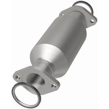Load image into Gallery viewer, MagnaFlow 95-99 Toyota Tacoma / 1997 Geo Prizm Direct-fit Catalytic Converter
