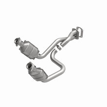 Load image into Gallery viewer, MagnaFlow 2005 Ford F-250 Super Duty 6.8L Direct Fit Converter