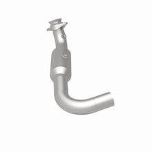 Load image into Gallery viewer, MagnaFlow 07-08 Ford Expedition 5.4L Direct Fit Converter