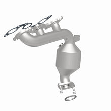 Load image into Gallery viewer, MagnaFlow 04-06 Toyota Sienna 3.3L Direct Fit Converter