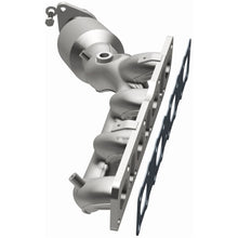Load image into Gallery viewer, MagnaFlow 05-06 Nissan Titan 5.6L Direct Fit Converter