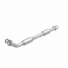Load image into Gallery viewer, MagnaFlow 05-12 Toyota Tacoma 2.7L Direct Fit Converter