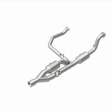 Load image into Gallery viewer, Magnaflow 15-16 Ram 2500 6.4L California Grade CARB Compliant DF Catalytic Converter