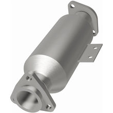 Load image into Gallery viewer, MagnaFlow 96-98 Hyundai Elantra 1.8L Direct Fit Converter