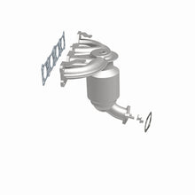 Load image into Gallery viewer, MagnaFlow Direct Fit Catalytic Converter 11-13 Kia Sorento 2.4L Manifold