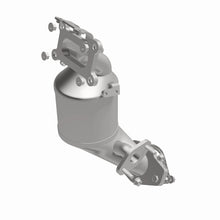Load image into Gallery viewer, MagnaFlow Direct Fit Catalytic Converter 2021 Nissan Altima Single Manifold 2.5L