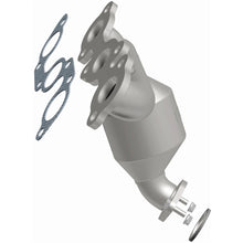 Load image into Gallery viewer, MagnaFlow 04-06 Toyota Sienna 3.3L Direct Fit Converter