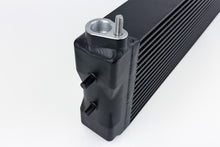 Load image into Gallery viewer, CSF F1X M5/M6 and F9X M5/M8 High-Performance Engine Oil Cooler