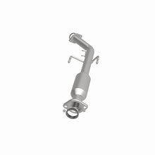 Load image into Gallery viewer, MagnaFlow 01-03 Toyota Sienna 3.0L Direct Fit Converter
