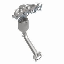 Load image into Gallery viewer, MagnaFlow 12-13 500 L4 1.4 OEM Manifold Direct Fit Converter