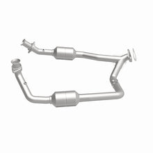 Load image into Gallery viewer, MagnaFlow 2003 Ford E-350 Super Duty 5.4L Direct Fit Converter