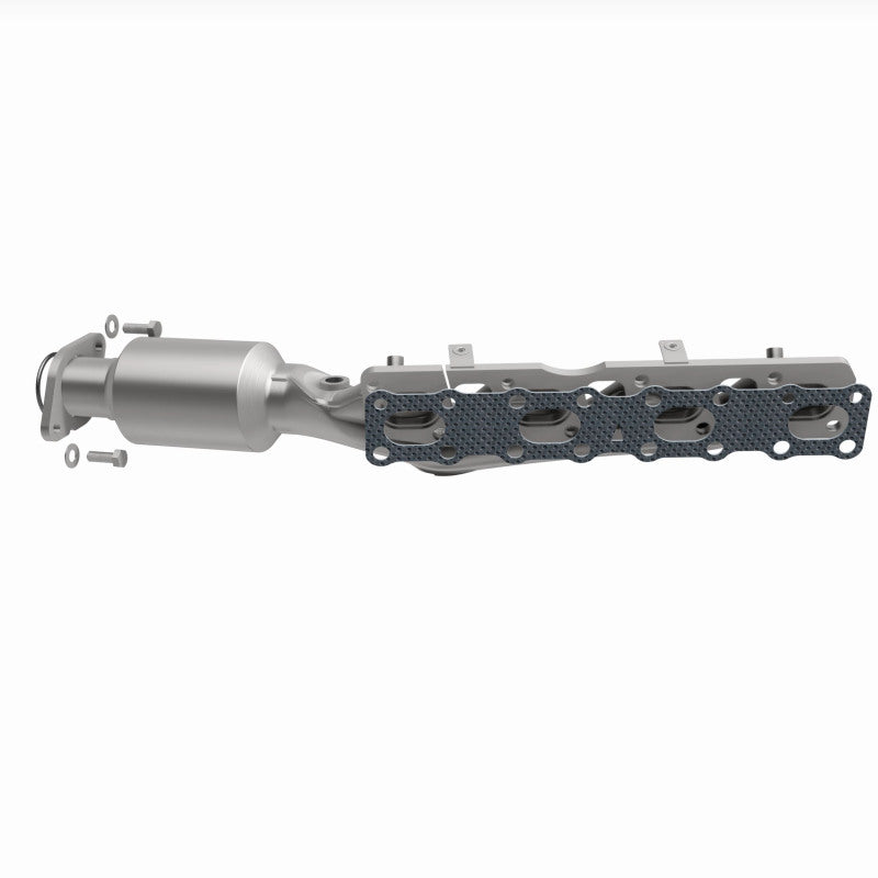MagnaFlow 05-06 Nissan Titan 5.6L Direct Fit Converter