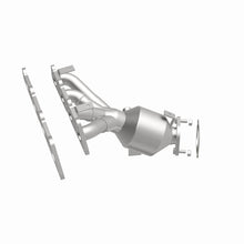 Load image into Gallery viewer, MagnaFlow Direct Fit Catalytic Converter 12-17 Hyundai Accent 1.6L