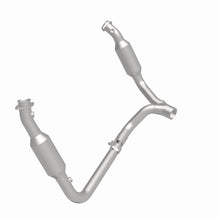 Load image into Gallery viewer, MagnaFlow 2006 Dodge Ram 1500 5.7L Direct Fit Converter