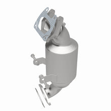 Load image into Gallery viewer, MagnaFlow 14-17 ProMaster 1500 V6 3.6 OEM Manifold Direct Fit Converter