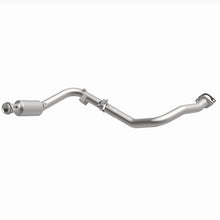 Load image into Gallery viewer, MagnaFlow 05-06 Land Rover LR3 4.4L Direct Fit Converter