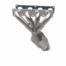 Load image into Gallery viewer, MagnaFlow 13-16 Dart L4 2 2.4 OEM Manifold Direct Fit Converter
