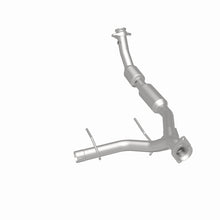 Load image into Gallery viewer, MagnaFlow 03-04 Ford Expedition 5.4L Direct Fit Converter