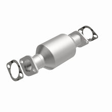 Load image into Gallery viewer, MagnaFlow 11-12 Sedona 3.5L Underbody Direct Fit Converter