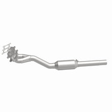 Load image into Gallery viewer, MagnaFlow 98-01 Volkswagen Beetle 2.0L Direct Fit Converter