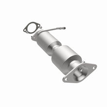 Load image into Gallery viewer, MagnaFlow Direct Fit Catalytic Converter 13-15 Hyundai Veloster 1.6L Underbody