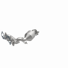Load image into Gallery viewer, MagnaFlow 04-06 Toyota Sienna 3.3L Direct Fit Converter