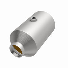 Load image into Gallery viewer, MagnaFlow 2.00in. Mid-Bed O2 CA Universal Converter