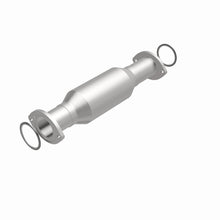 Load image into Gallery viewer, MagnaFlow 96-99 Toyota Tacoma 2.7L Direct Fit Converter