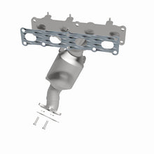 Load image into Gallery viewer, MagnaFlow 13-16 Dart L4 2 2.4 OEM Manifold Direct Fit Converter