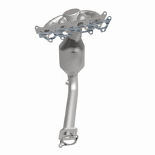 Load image into Gallery viewer, MagnaFlow 12-13 500 L4 1.4 OEM Manifold Direct Fit Converter