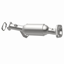 Load image into Gallery viewer, MagnaFlow 10-11 Soul 1.6L Underbody Direct Fit Converter