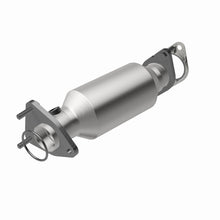 Load image into Gallery viewer, MagnaFlow 05-17 Nissan Frontier 4.0L Direct Fit Converter