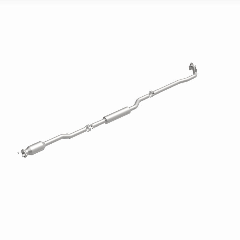 MagnaFlow 14-18 Mitsubishi Outlander Underbody 2.4L AWD Direct Fit Catalytic Converter