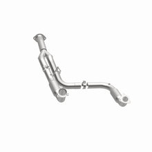 Load image into Gallery viewer, MagnaFlow 2011 Chevrolet Silverado 2500 HD 6.0L Direct Fit Converter