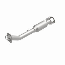 Load image into Gallery viewer, MagnaFlow 2004 Nissan Titan 5.6L Direct Fit Converter