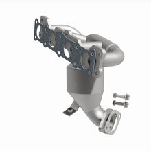 Load image into Gallery viewer, MagnaFlow 2015 Kia Optima 2.4L Direct Fit Catalytic Converter