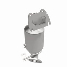 Load image into Gallery viewer, MagnaFlow 15-16 Chrysler 200 3.6L OEM Manifold Direct Fit Converter
