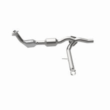 Load image into Gallery viewer, MagnaFlow 04-06 F-150 V8 4.6 OEM Underbody Direct Fit Converter
