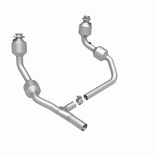Load image into Gallery viewer, MagnaFlow Direct Fit Catalytic Converter 07-09 Jeep Wrangler 3.8L