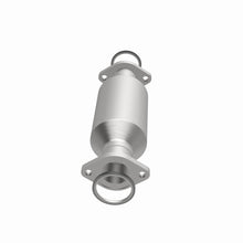 Load image into Gallery viewer, MagnaFlow 95-99 Toyota Tacoma / 1997 Geo Prizm Direct-fit Catalytic Converter