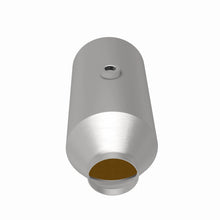 Load image into Gallery viewer, MagnaFlow MagnaFlow 2.5 in. OEM Grade Federal / EPA Compliant Universal Catalytic Converter