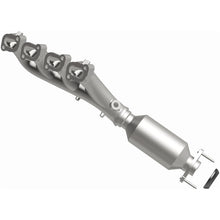 Load image into Gallery viewer, MagnaFlow 04-06 Cadillac SRX 4.6L Direct Fit Converter