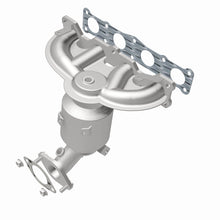 Load image into Gallery viewer, MagnaFlow Direct Fit Catalytic Converter 13-16 Hyundai Santa Fe Sport 2.4L Manifold