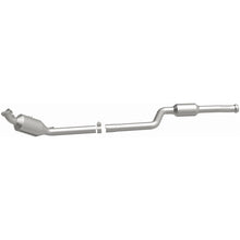 Load image into Gallery viewer, MagnaFlow 2011 C300 V6 3 OEM Underbody Direct Fit Converter