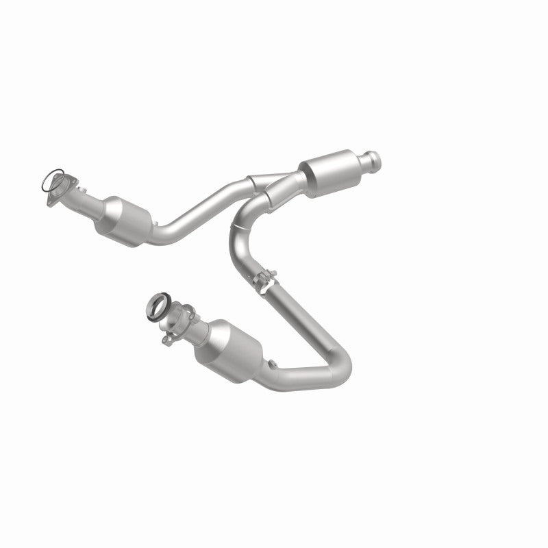 MagnaFlow 14-15 Chevrolet Silverado 1500 Underbody 4.3L / 5.3L Direct-Fit Catalytic Converter